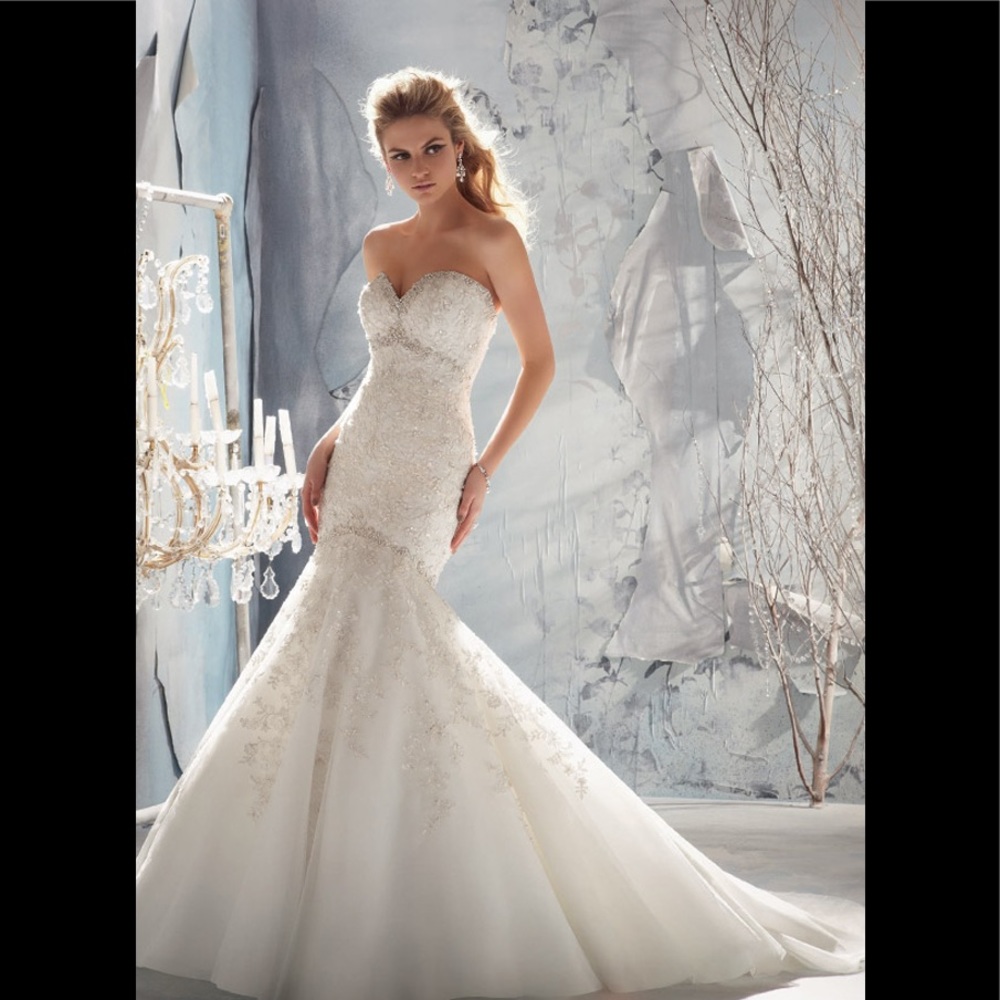 Mori Lee Wedding Dress NWT size 6